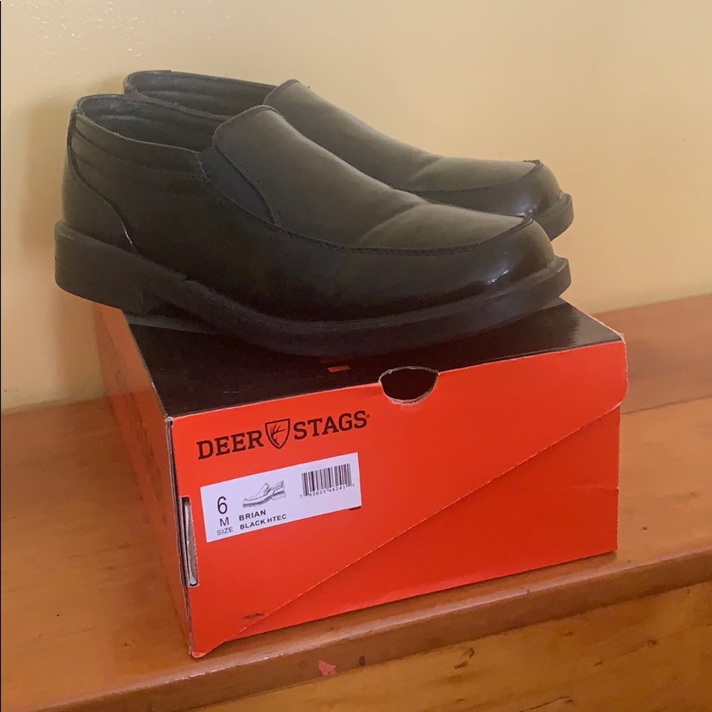 Boys shoes